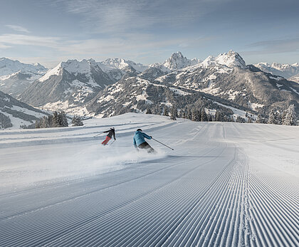 Wunderschöne Abfahrt auf frisch präparierter Piste.